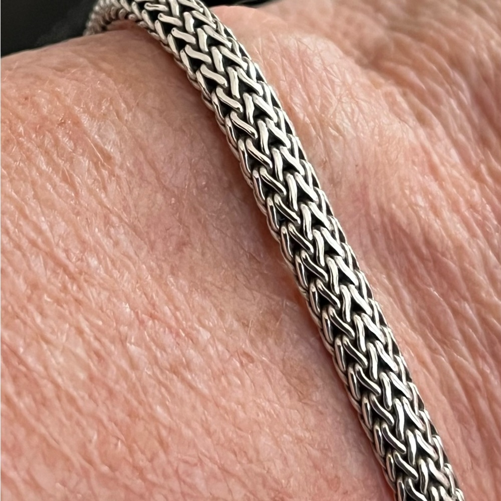 Gorgeous John Hardy .925 Sterling Silver Woven Bracelet M NWT! - Picture 10 of 16
